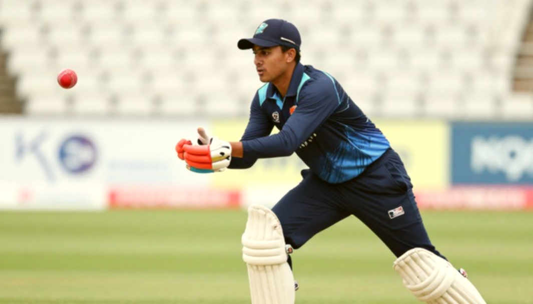 ৪ ওভার বনাম ২ ওভার: নিউ চণ্ডীগড়ের ঘড়ি যেভাবে ম্যাচের গল্প লিখে দিল