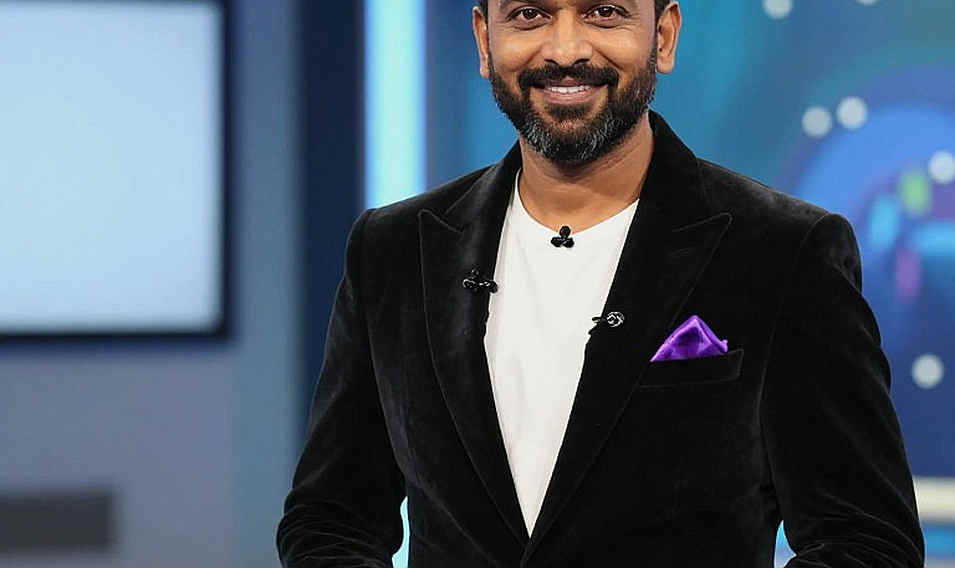 ষোল বলে ধস: কলম্বোর পিচে সিম আর স্পিন একসাথে ম্যাচ কীভাবে গুটিয়ে নেয়